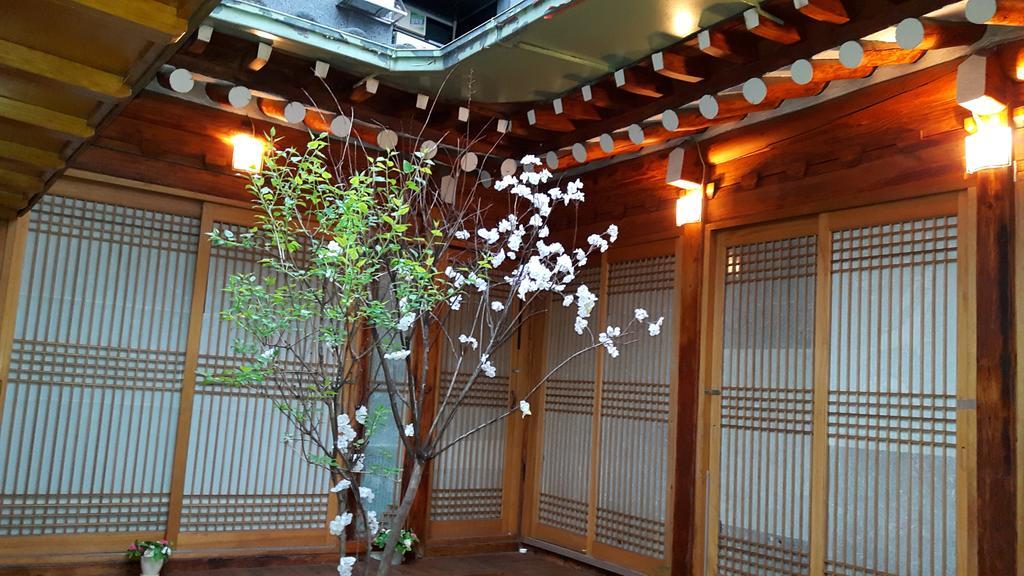 Charm Hanok Guest house Seoul